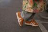 krāsainas sieviešu adidas zīmola botas